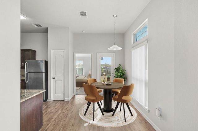 2800 Silver Oak Drive, College Station, TX 77845