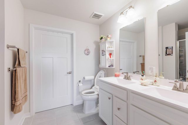 360 SHORTLEAF CIR, Frederick, MD 21702
