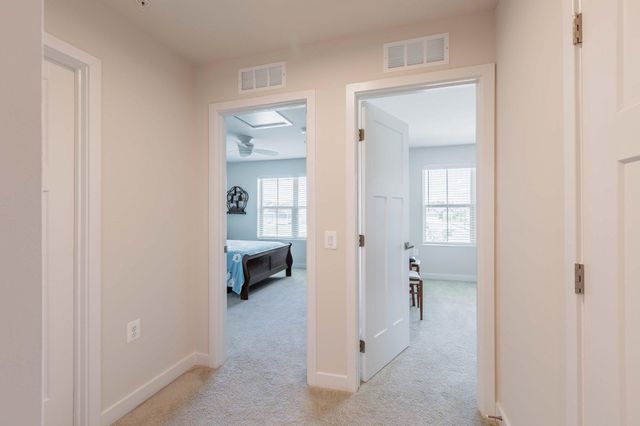 360 SHORTLEAF CIR, Frederick, MD 21702