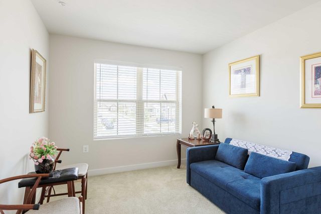 360 SHORTLEAF CIR, Frederick, MD 21702