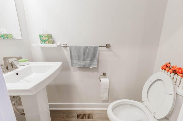 360 SHORTLEAF CIR, Frederick, MD 21702