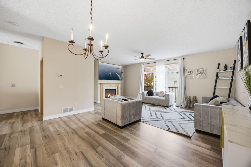 3721 Hazel Trail C, Woodbury, MN 55129 — photo 4