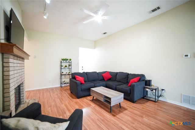 403 Courtney Lane, Copperas Cove, TX 76522