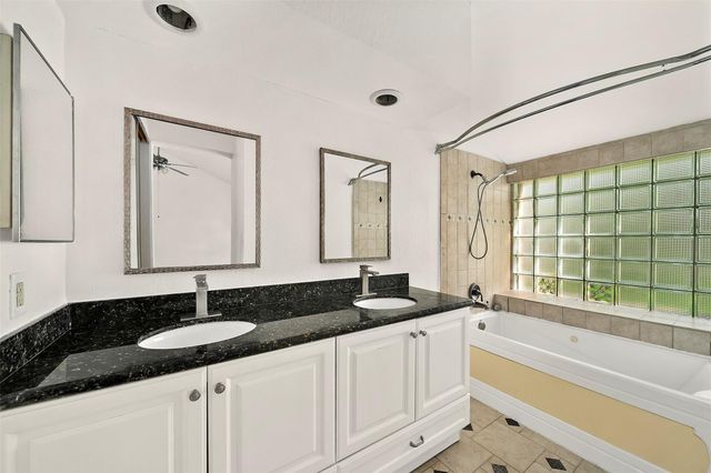 3219 The Highlands Drive, Sugar Land, TX 77478