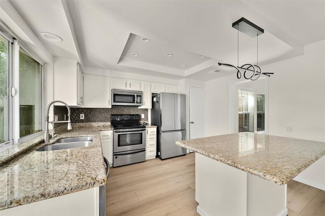 3219 The Highlands Drive, Sugar Land, TX 77478