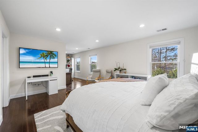 23 George Road, Emerson, NJ 07630