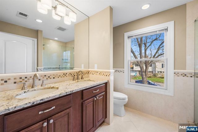 23 George Road, Emerson, NJ 07630