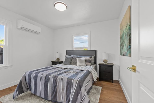 5625 La Campana Way, Sacramento, CA 95822