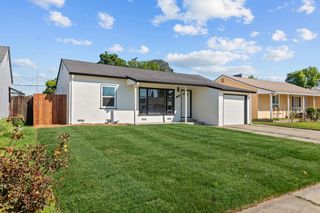 5625 La Campana Way, Sacramento, CA 95822