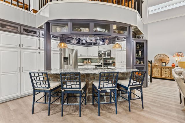 692 Private Road 5937, Emory, TX 75440