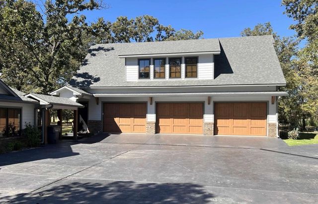 692 Private Road 5937, Emory, TX 75440