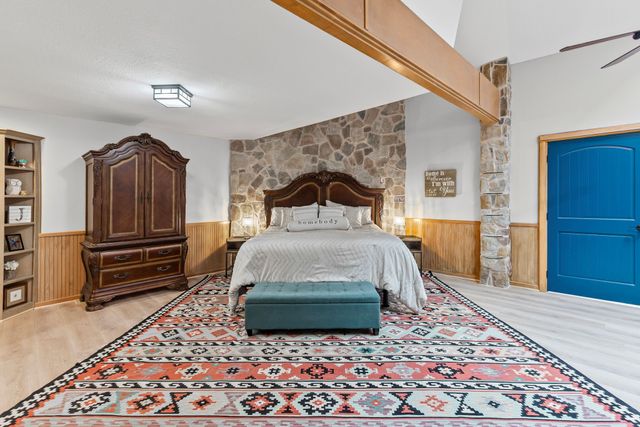 692 Private Road 5937, Emory, TX 75440