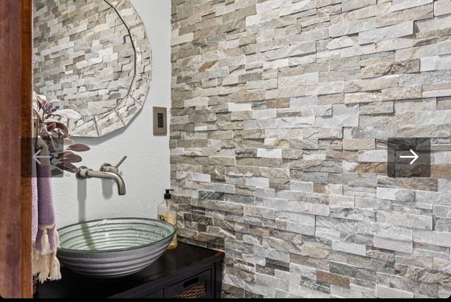 692 Private Road 5937, Emory, TX 75440