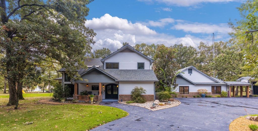 692 Private Road 5937, Emory, TX 75440