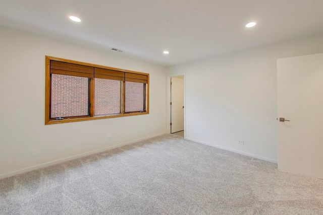 1209 E Davis Street E 3, Arlington Heights, IL 60005