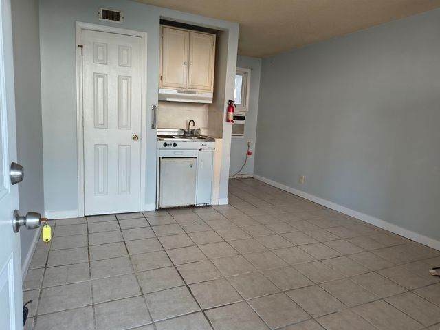 307 Flagg St Unit 104, Myrtle Beach, SC 29577