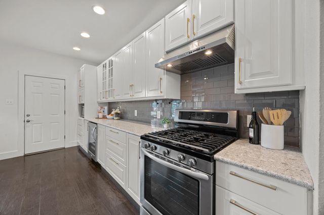 1707 Woodwind LN, Austin, TX 78758