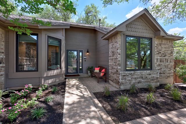 1707 Woodwind LN, Austin, TX 78758
