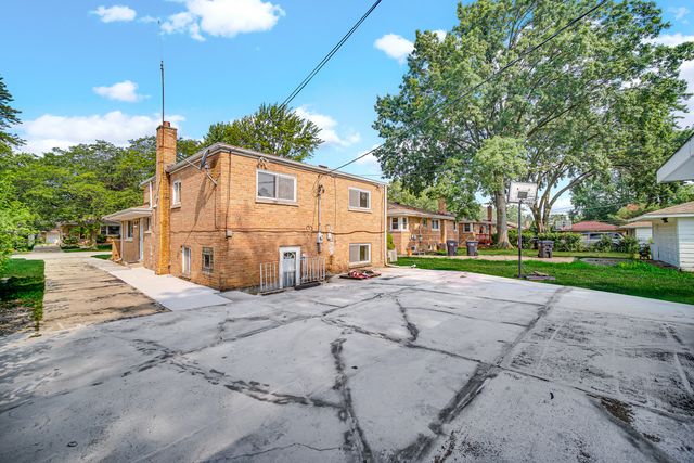 16361 Greenwood Avenue, South Holland, IL 60473