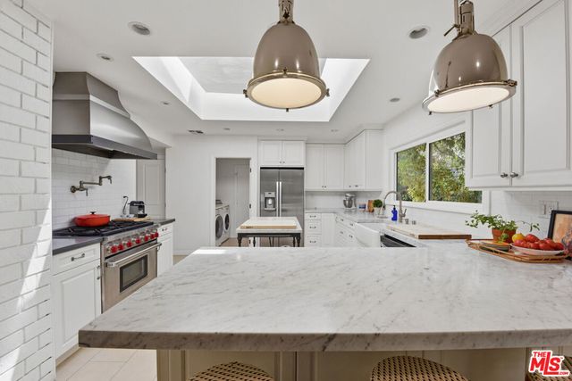 4401 Nogales Drive, Los Angeles, CA 91356