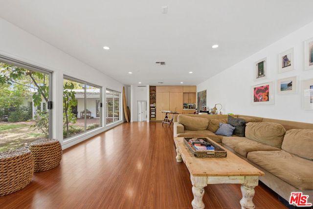 4401 Nogales Drive, Los Angeles, CA 91356