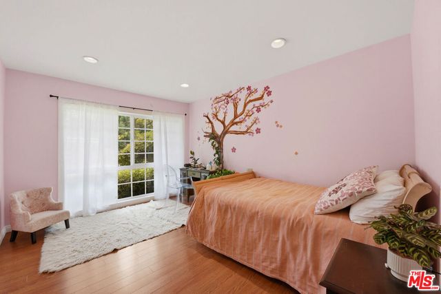 4401 Nogales Drive, Los Angeles, CA 91356