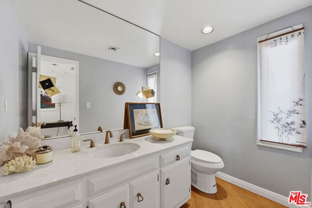 4401 Nogales Drive, Los Angeles, CA 91356