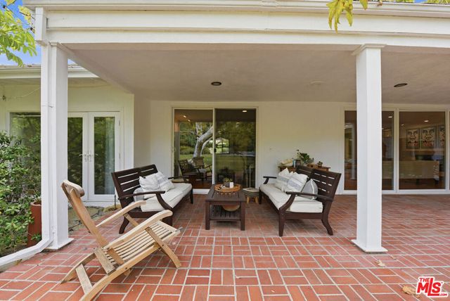 4401 Nogales Drive, Los Angeles, CA 91356