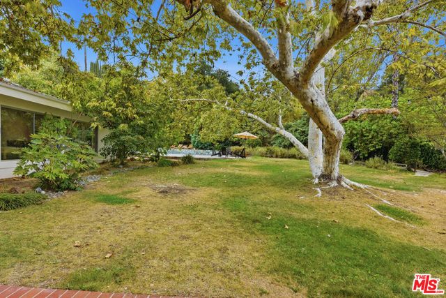 4401 Nogales Drive, Los Angeles, CA 91356