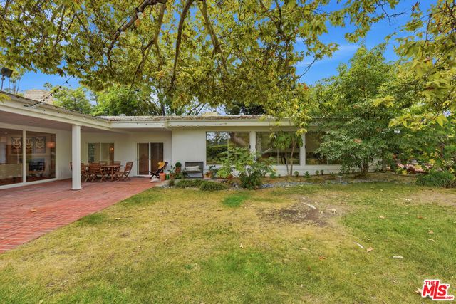 4401 Nogales Drive, Los Angeles, CA 91356