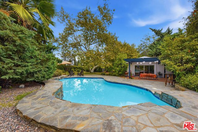 4401 Nogales Drive, Los Angeles, CA 91356