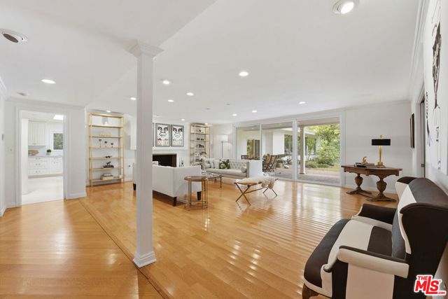 4401 Nogales Drive, Los Angeles, CA 91356