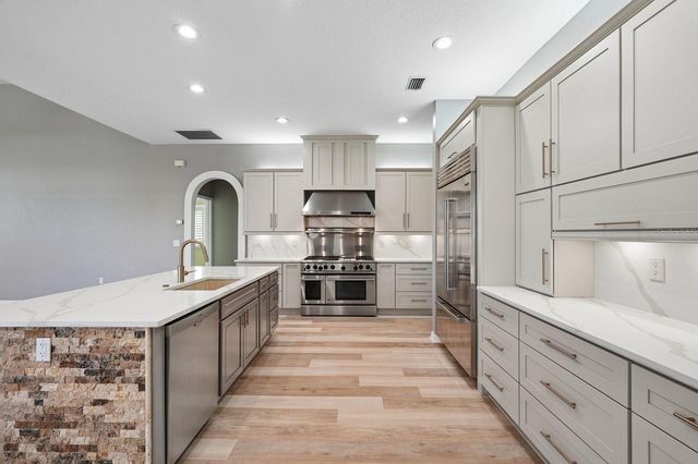 1003 KINGS WAY LANE, Tarpon Springs, FL 34688