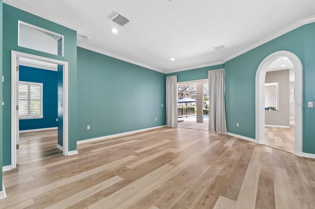 Image 14 of property listing at 1003 KINGS WAY LANE, Tarpon Springs, FL 34688