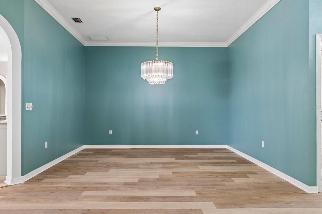 Image 18 of property listing at 1003 KINGS WAY LANE, Tarpon Springs, FL 34688