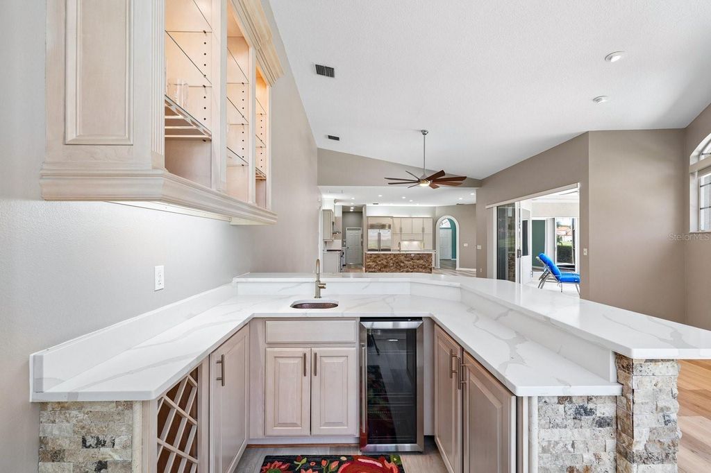 Image 36 of property listing at 1003 KINGS WAY LANE, Tarpon Springs, FL 34688
