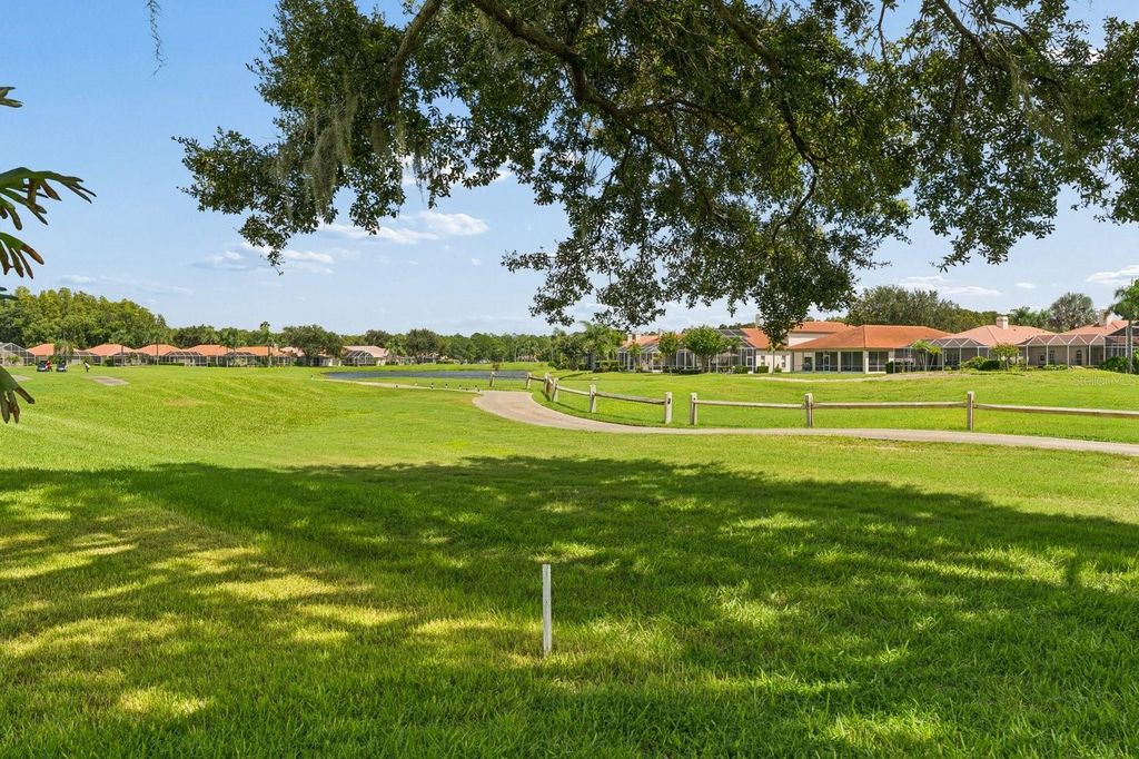 Image 52 of property listing at 1003 KINGS WAY LANE, Tarpon Springs, FL 34688
