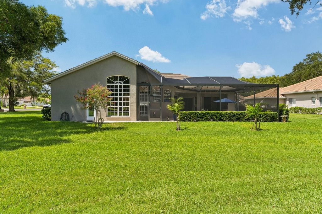 Image 54 of property listing at 1003 KINGS WAY LANE, Tarpon Springs, FL 34688