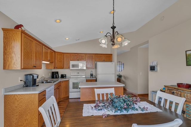 6737 22nd Street Loop N, Saint Cloud, MN 56303