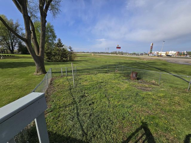11704 12th STREET, Sturtevant, WI 53177