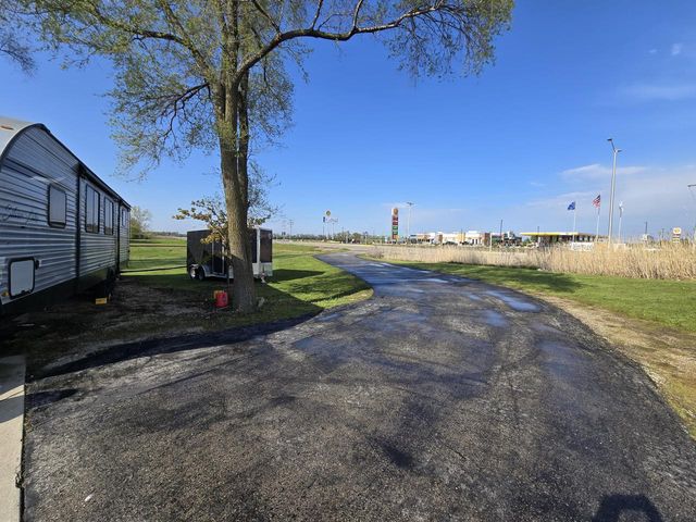 11704 12th STREET, Sturtevant, WI 53177
