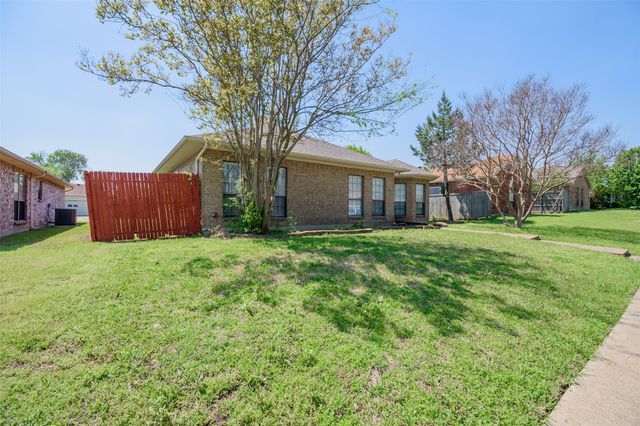 1114 Dandelion Drive, Mesquite, TX 75149