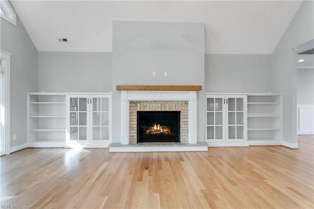 806A Calthrop Neck RD, Yorktown, VA 23693