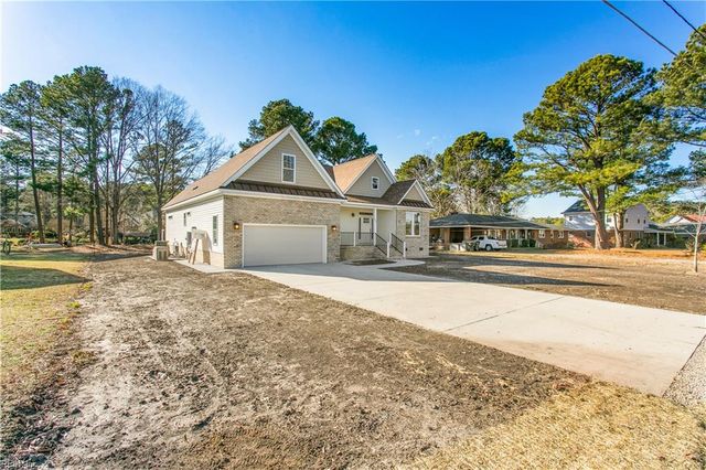 806A Calthrop Neck RD, Yorktown, VA 23693