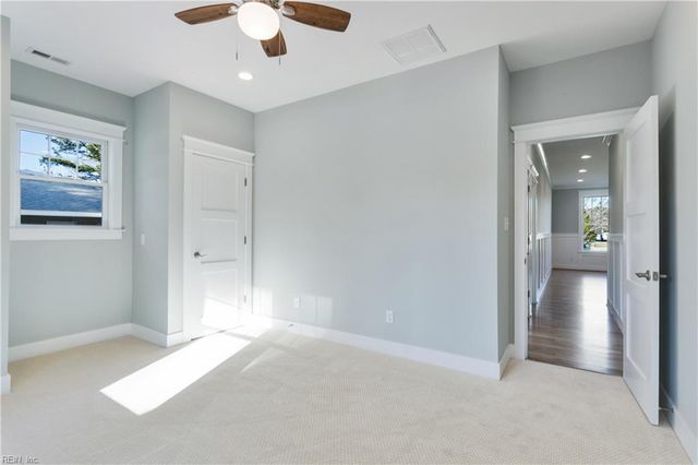 806A Calthrop Neck RD, Yorktown, VA 23693