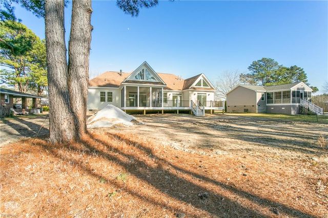 806A Calthrop Neck RD, Yorktown, VA 23693