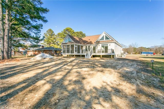 806A Calthrop Neck RD, Yorktown, VA 23693