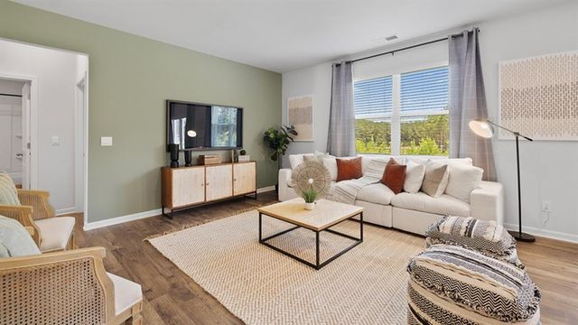 8208 Elkhorn Drive, Fairburn, GA 30213