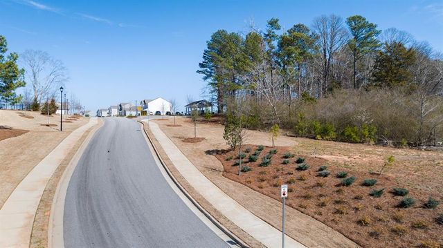 8208 Elkhorn Drive, Fairburn, GA 30213