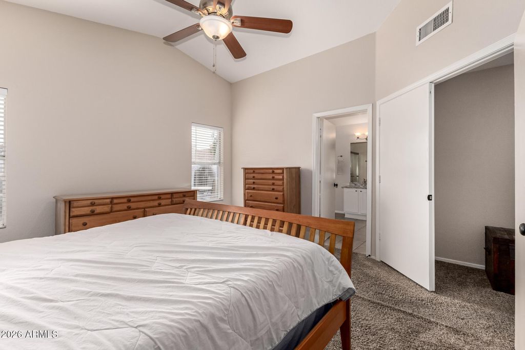 Image 18 of property listing at 2919 E MUIRWOOD Drive, Phoenix, AZ 85048